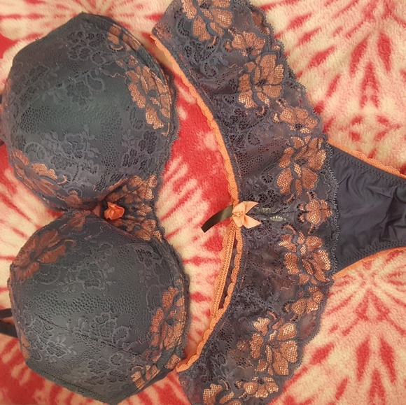 !!!!!SOLD!!!!!36DDD purple with pink lace - Picture 1 of 4